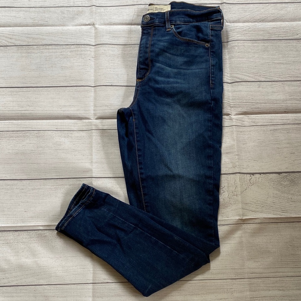Gap sculpt jeans